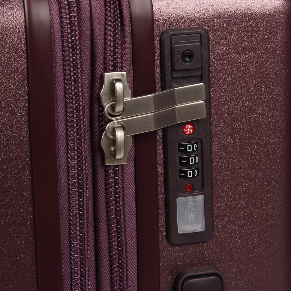 Набір валіз  1222 Purple